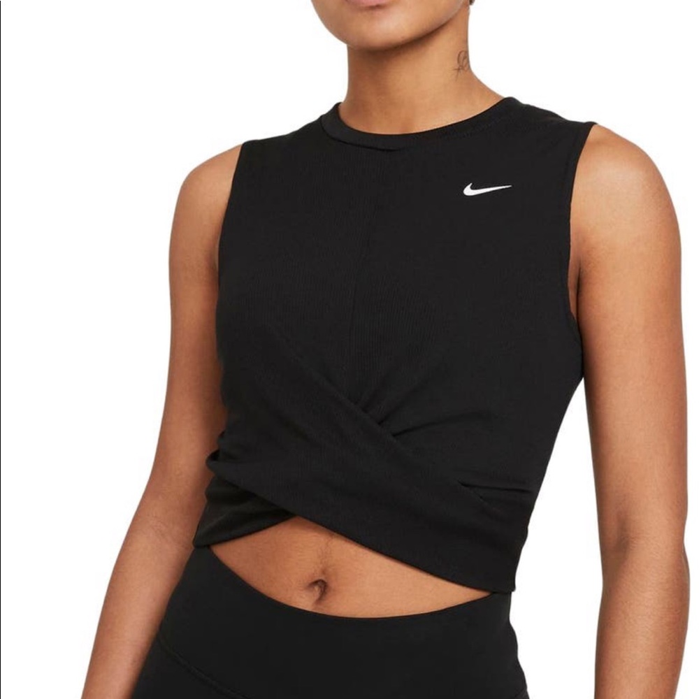 Cross Cross Front Nike workout tank